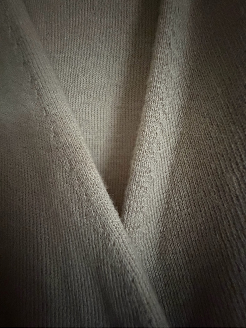 NIC+ZOE Cream Colored V Shaped wrapped Knit Sweater in XL - Picture 3 of 5
